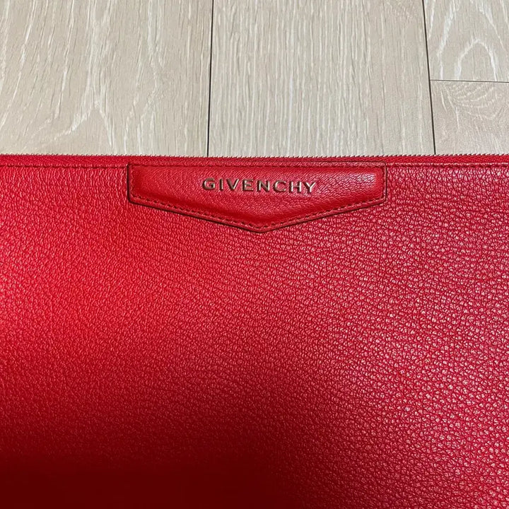 [BUNJANG] Givenchy Antigona Clutch Bag / 지빙시 안티고나 클러치백 새제품