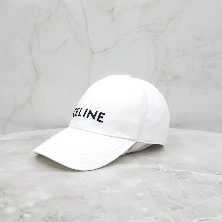 [BUNJANG] Celine Baseball Cap White / 셀린느 코튼 베이스볼 캡 화이트 2AUS9969P
