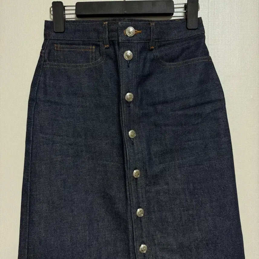 [SOLD OUT] 아페세 데님 버튼 스커트