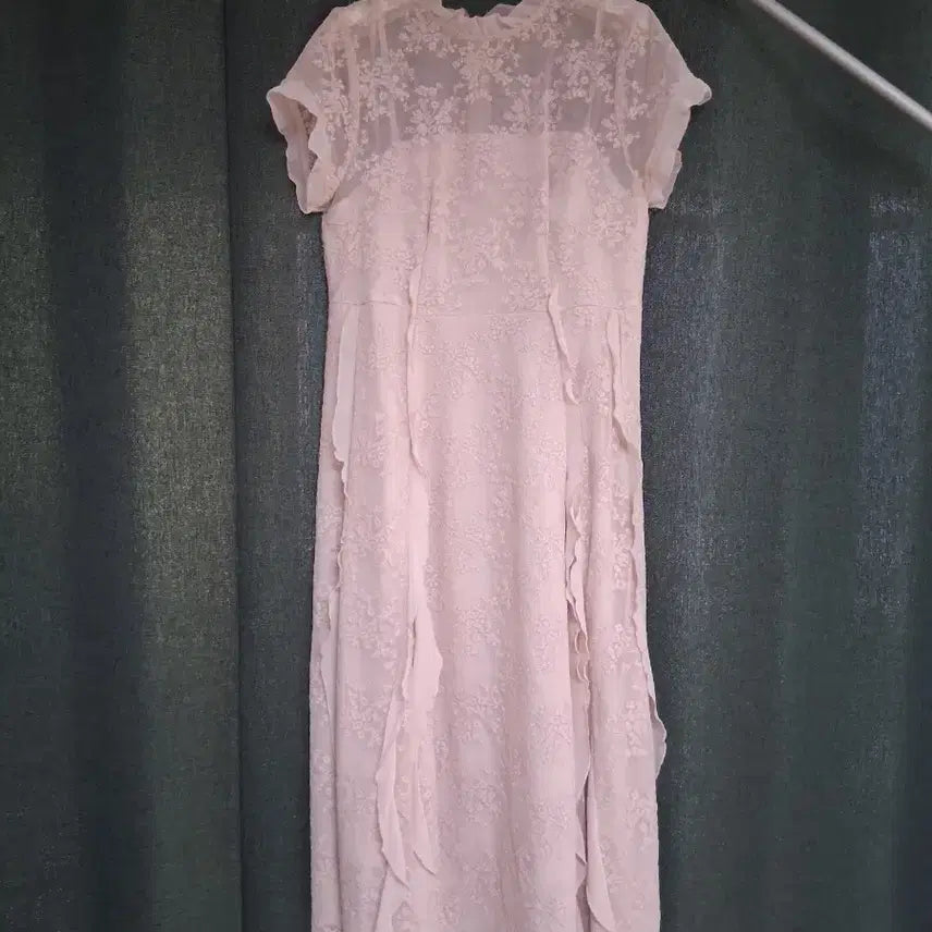 [BUNJANG] Embroidered Pink Dress / 새상품급)자수 원피스
