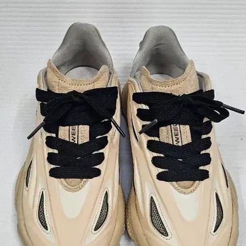 [BUNJANG] Adidas Ozweego Celox Linen 240mm / 아디다스 GZ7280 오즈위고 셀록스 린넨 240사이즈