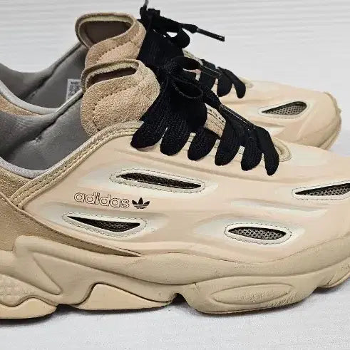 [BUNJANG] Adidas Ozweego Celox Linen 240mm / 아디다스 GZ7280 오즈위고 셀록스 린넨 240사이즈