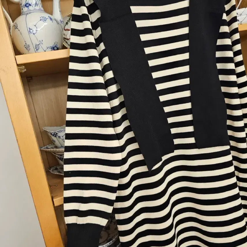 [BUNJANG] Black Cape Knit Dress / 블랙 케이프 니트 원피스(새옷)