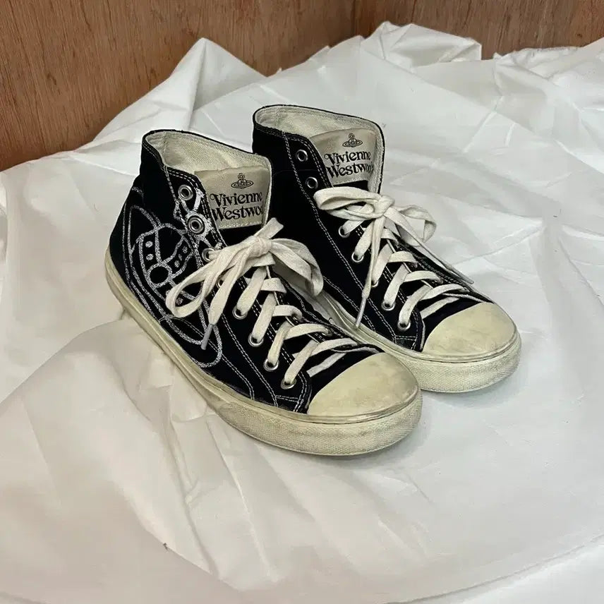 [BUNJANG] Vivienne Westwood Sneakers / 비비안 웨스트우드 오브 프린트 하이탑 스니커즈
