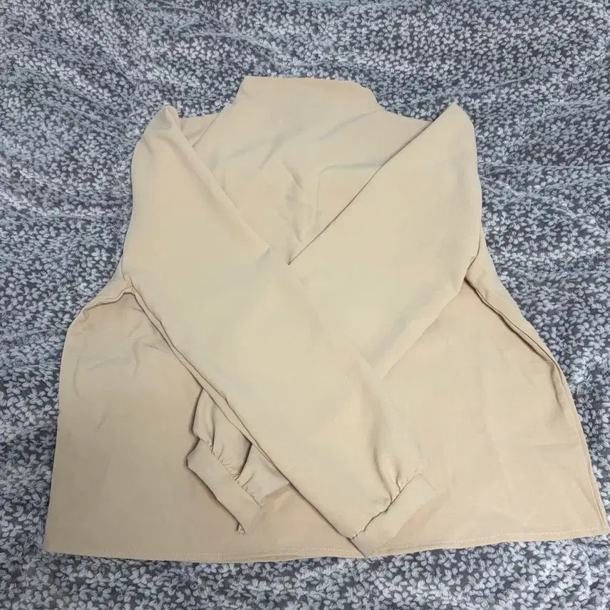 [BUNJANG] Ivory High-Neck Puff Blouse / 하객룩 오피스룩 아이보리 하이넥 퍼프 블라우스