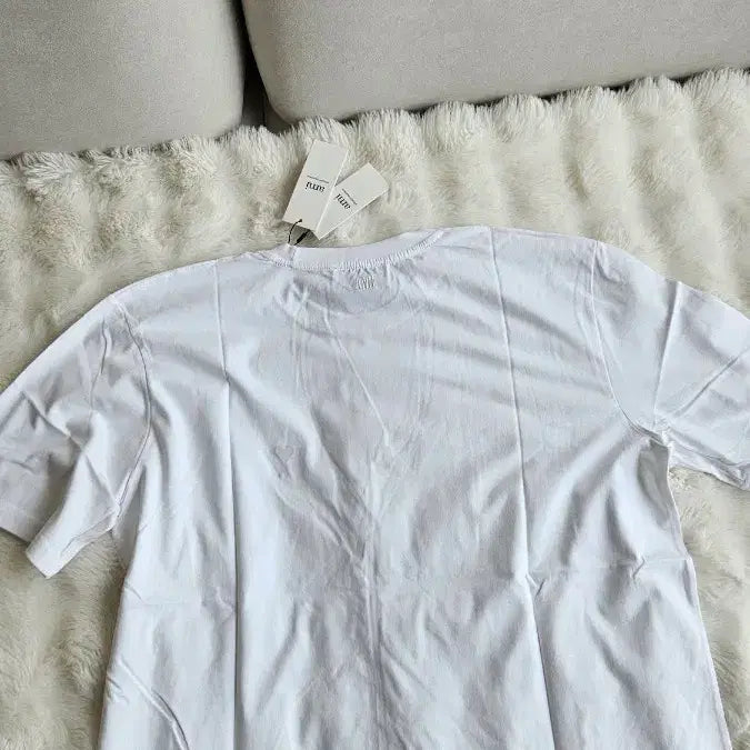 [BUNJANG] Ami T-shirt / 아미 반팔  티셔츠. Ami. 새상품.