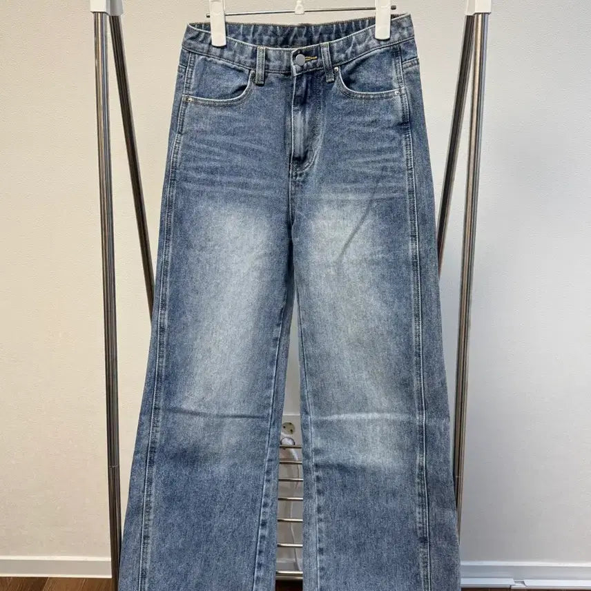 [BUNJANG] Frilly Wide Denim S Size Jeans / 프릴리 와이드 데님 S사이즈