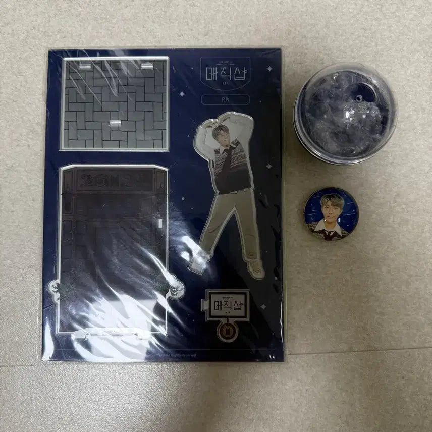 [BUNJANG] BTS RM Magic Shop 5th Acrylic Stand + Lucky Draw Magnet / (미개봉)방탄소년단 매직샵 5TH RM 아크릴 스탠드 + 럭드 마그넷