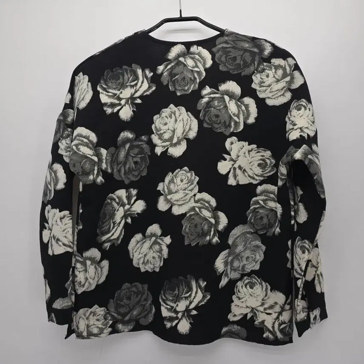 [BUNJANG] Secret Label Rose Pattern Blouse / 시크릿라벨 장미 패턴 블라우스 [B30124]