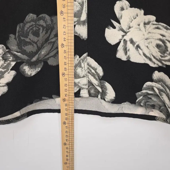[BUNJANG] Secret Label Rose Pattern Blouse / 시크릿라벨 장미 패턴 블라우스 [B30124]
