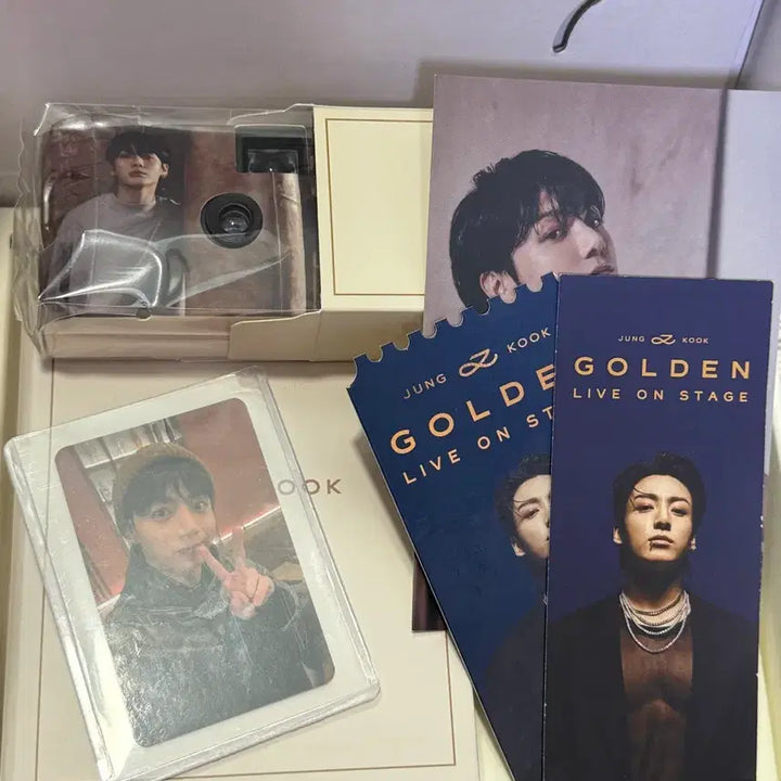 [SOLD OUT] 정국 골든 쇼케이스 역조공 풀셋+세븐 첫공방 포카 판매합니다