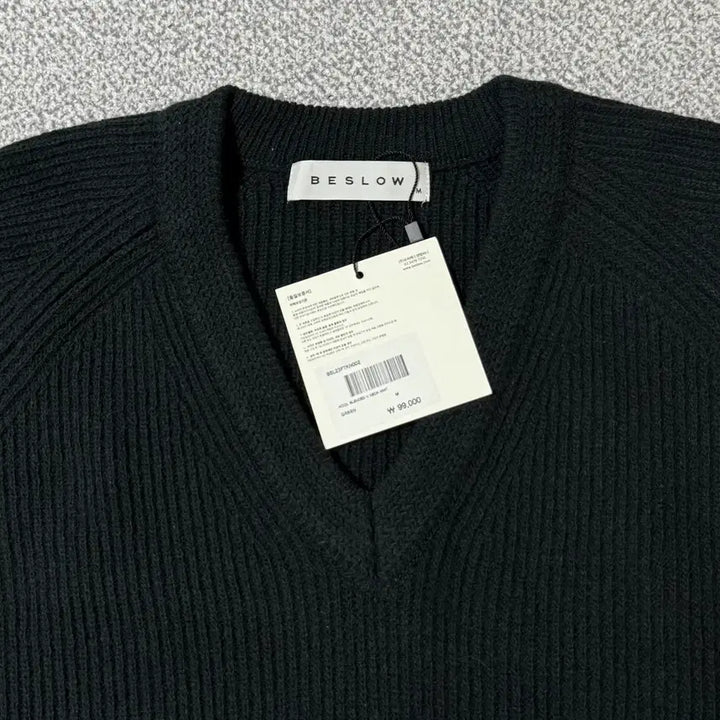 [BUNJANG] Beslow V-Neck Knit Sweater M / [정가 9만원 새상품] 비슬로우 브이넥 니트 M