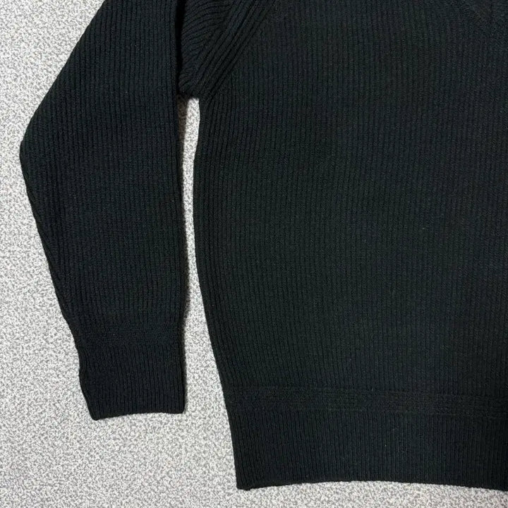 [BUNJANG] Beslow V-Neck Knit Sweater M / [정가 9만원 새상품] 비슬로우 브이넥 니트 M