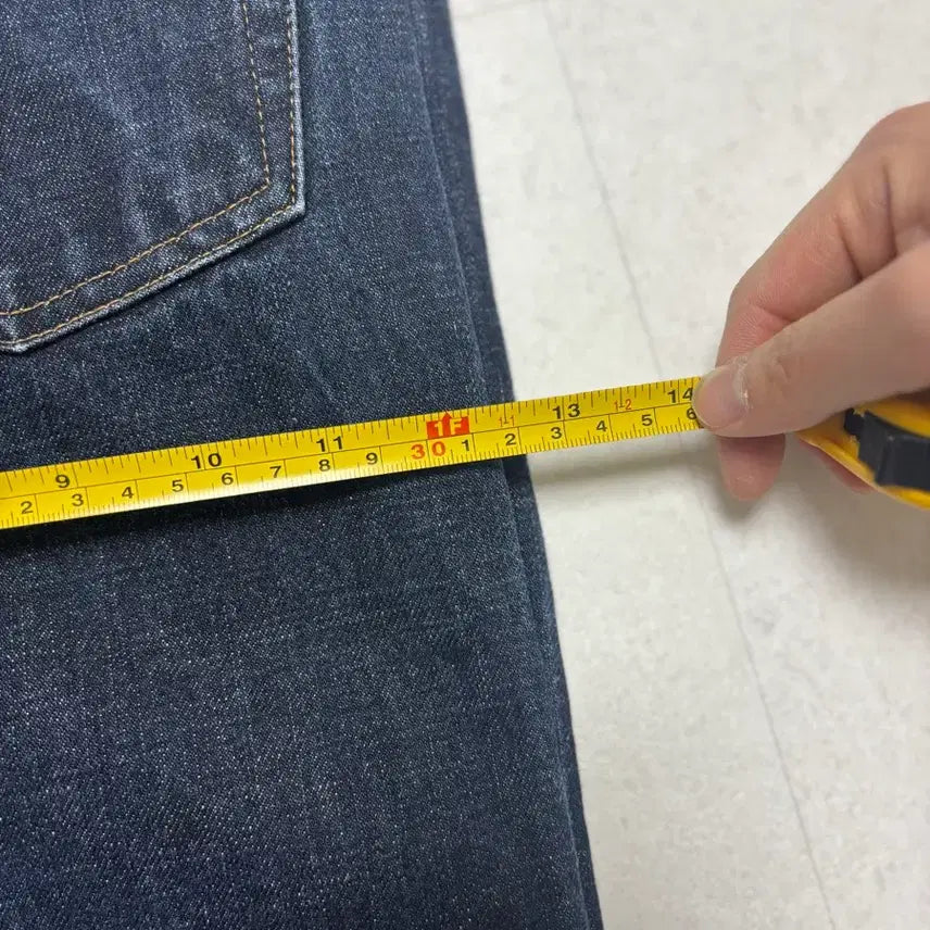 [BUNJANG] OutStanding ShinChBack Selvedge Denim Lot. 1201 / [아웃스탠딩] 신치백 셀비지 데님 Lot. 1201