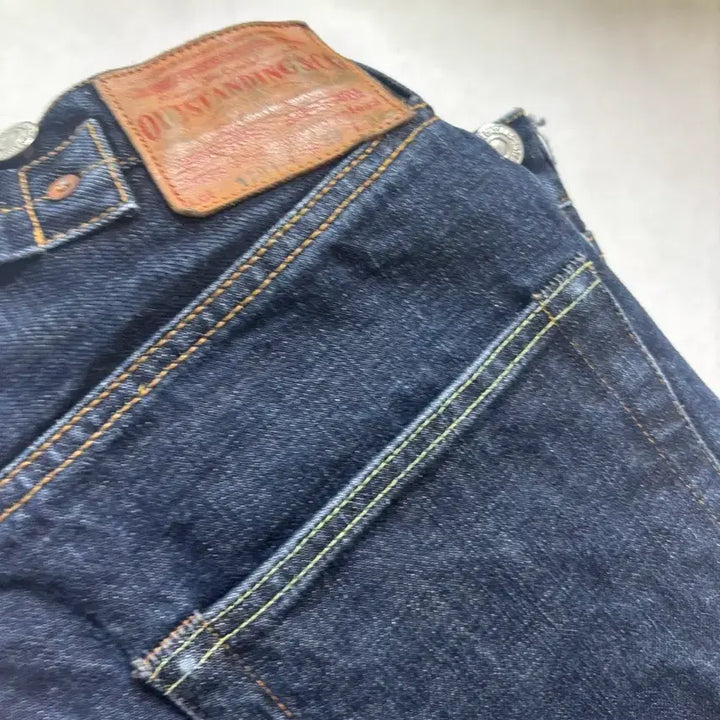 [BUNJANG] OutStanding ShinChBack Selvedge Denim Lot. 1201 / [아웃스탠딩] 신치백 셀비지 데님 Lot. 1201