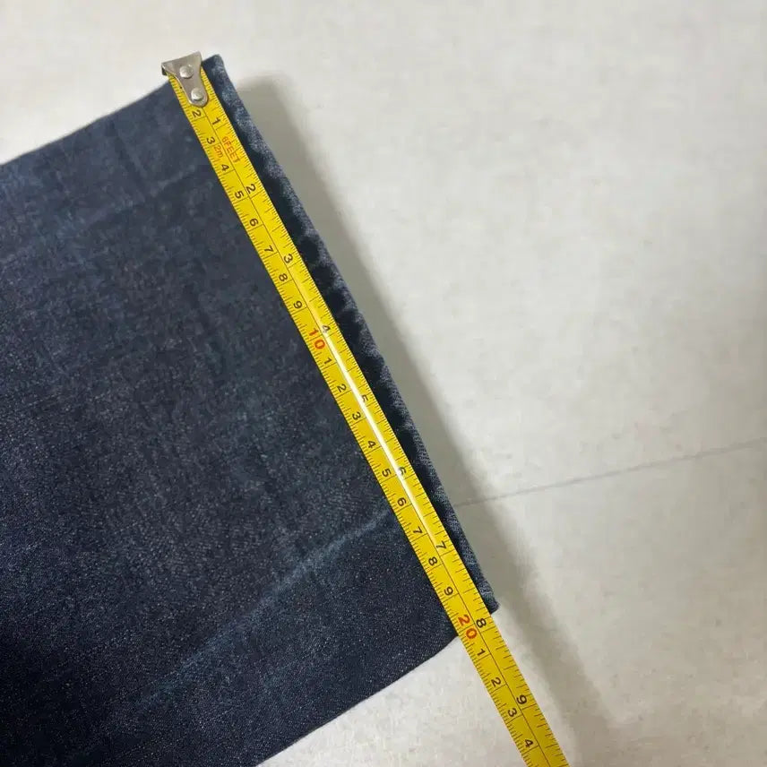 [BUNJANG] OutStanding ShinChBack Selvedge Denim Lot. 1201 / [아웃스탠딩] 신치백 셀비지 데님 Lot. 1201