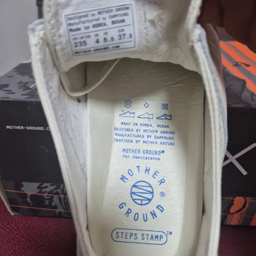 [BUNJANG] Mother Ground 235 Shoes / 마더 그라운드 235