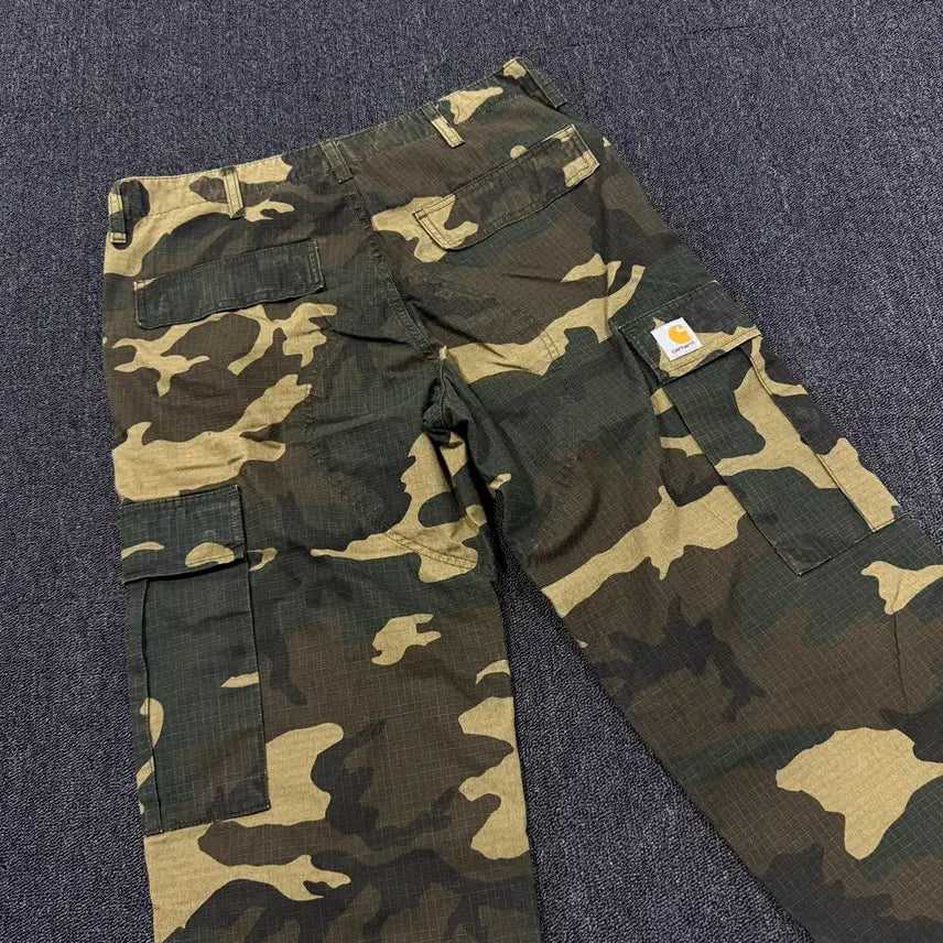 [BUNJANG] Carhartt WIP Camo Regular Cargo Pants / 칼하트wip 카모 레귤러 카고 팬츠