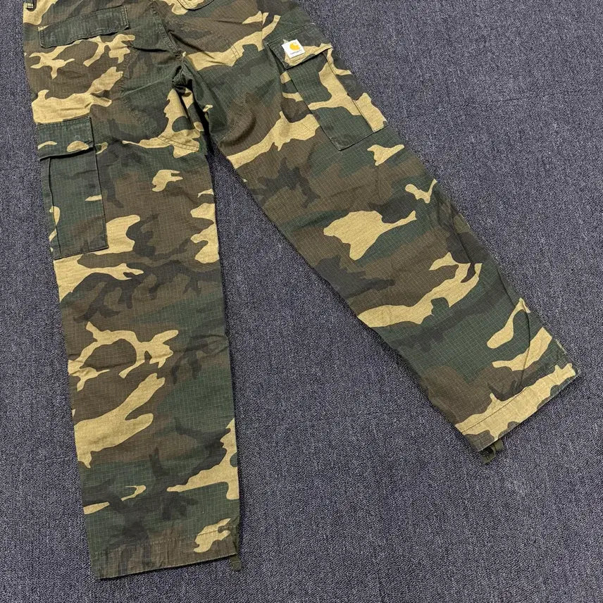 [BUNJANG] Carhartt WIP Camo Regular Cargo Pants / 칼하트wip 카모 레귤러 카고 팬츠