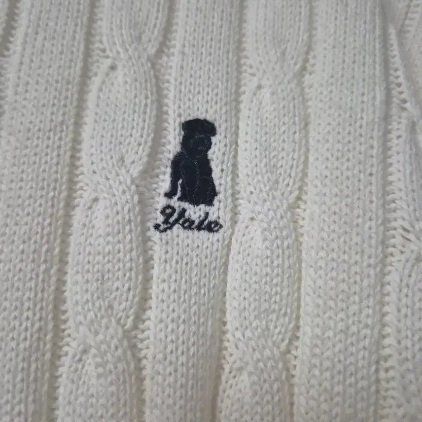 [BUNJANG] Yale Cable Knit Hoodie Zip-up / 예일 케이블 후드 집업 니트