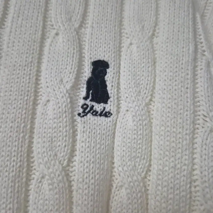[BUNJANG] Yale Cable Knit Hoodie Zip-up / 예일 케이블 후드 집업 니트