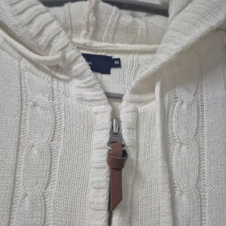 [BUNJANG] Yale Cable Knit Hoodie Zip-up / 예일 케이블 후드 집업 니트