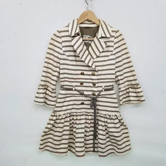 [BUNJANG] Burberry Blue Label Double Half Coat / BURBERRY 버버리 블루라벨 더블 하프 코트