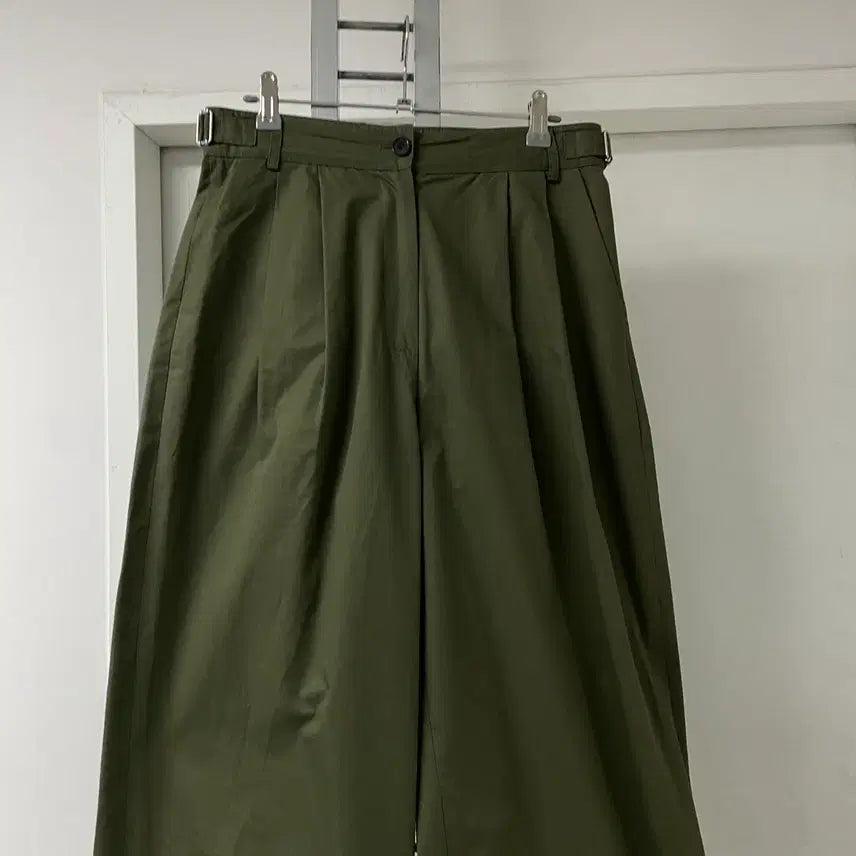 [SOLD OUT] APC 아페쎄 카키 팬츠 38(W)