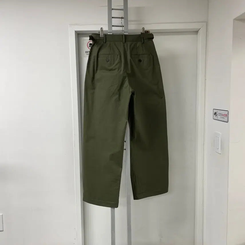 [SOLD OUT] APC 아페쎄 카키 팬츠 38(W)
