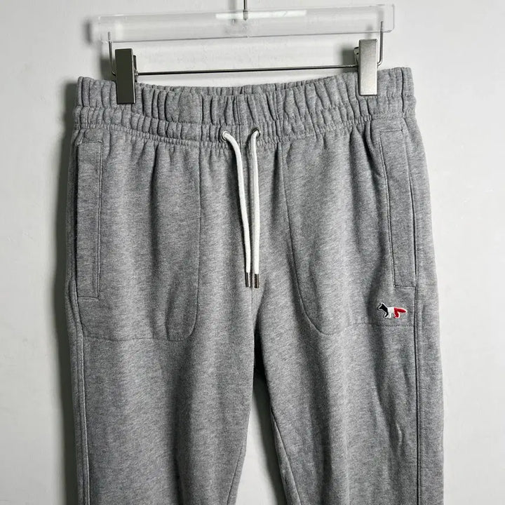 [BUNJANG] Maison Kitsune Tricolor Fox Patch Jogger Pants S / 메종키츠네 트리컬러 폭스 패치 조거 팬츠 S
