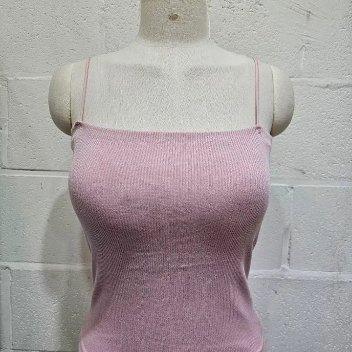 [BUNJANG] Pink Ribbed Knit Tank Top / 캡내장 골지 나시- 핑크