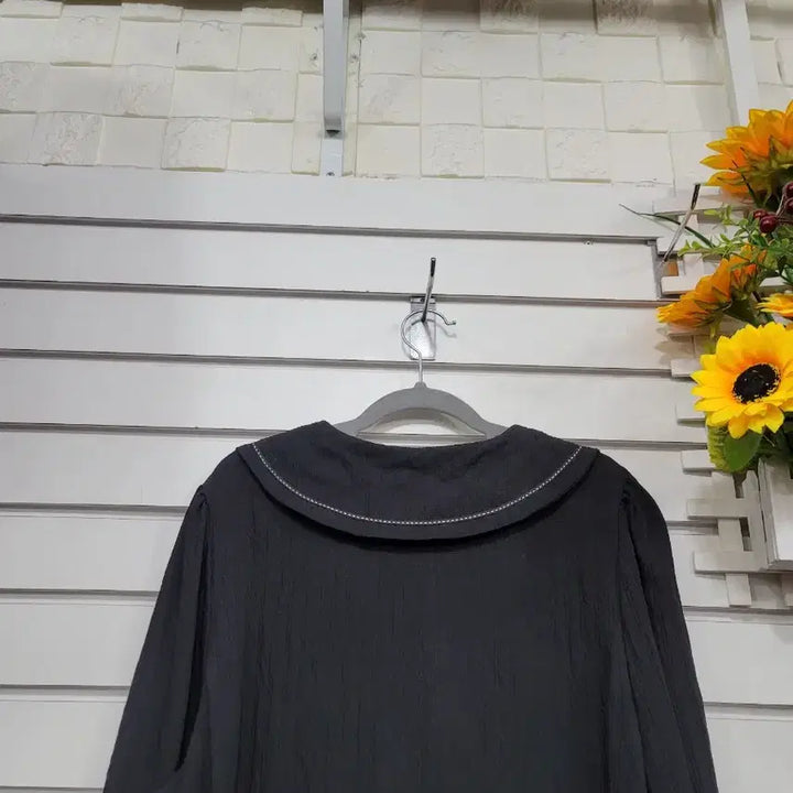 [BUNJANG] KARRRA Black Sailor Collar Blouse / 