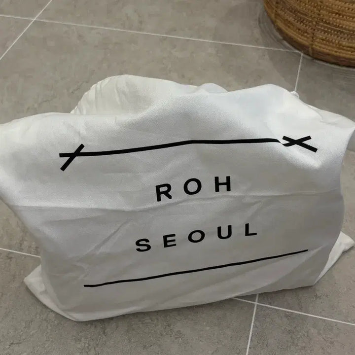 [BUNJANG] ROH Square Bag Large Tote - Taupe / ROH 로서울 스퀘어백 라지 토프색