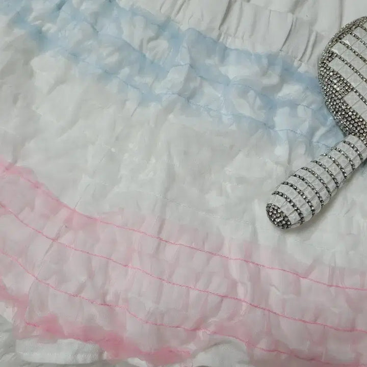 [BUNJANG] White Pink/Blue Frill Two-Piece Set / 화이트 핑크/블루 프릴 투피스 세트 수입