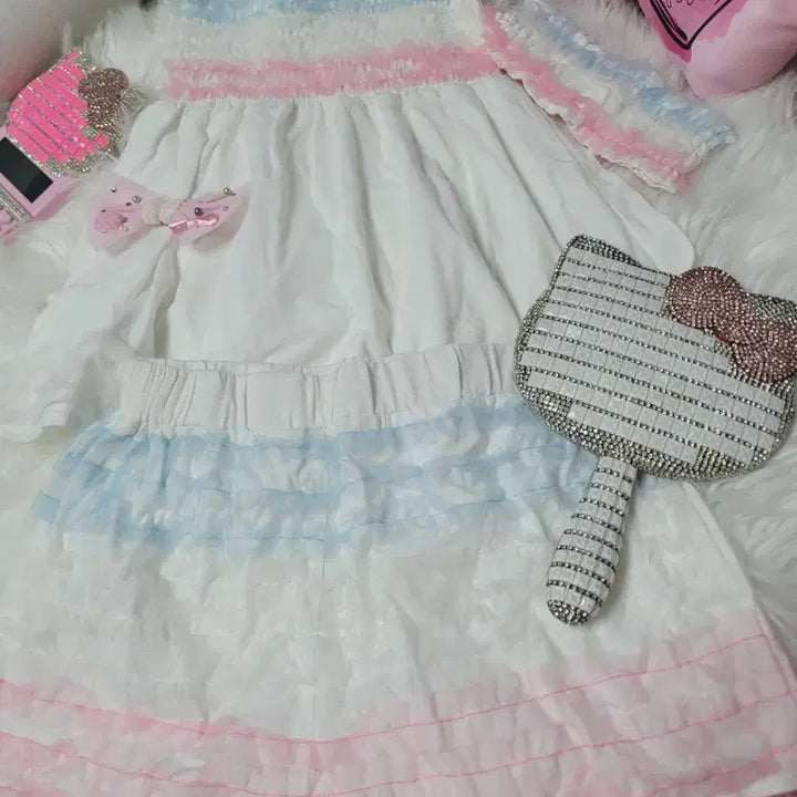 [BUNJANG] White Pink/Blue Frill Two-Piece Set / 화이트 핑크/블루 프릴 투피스 세트 수입