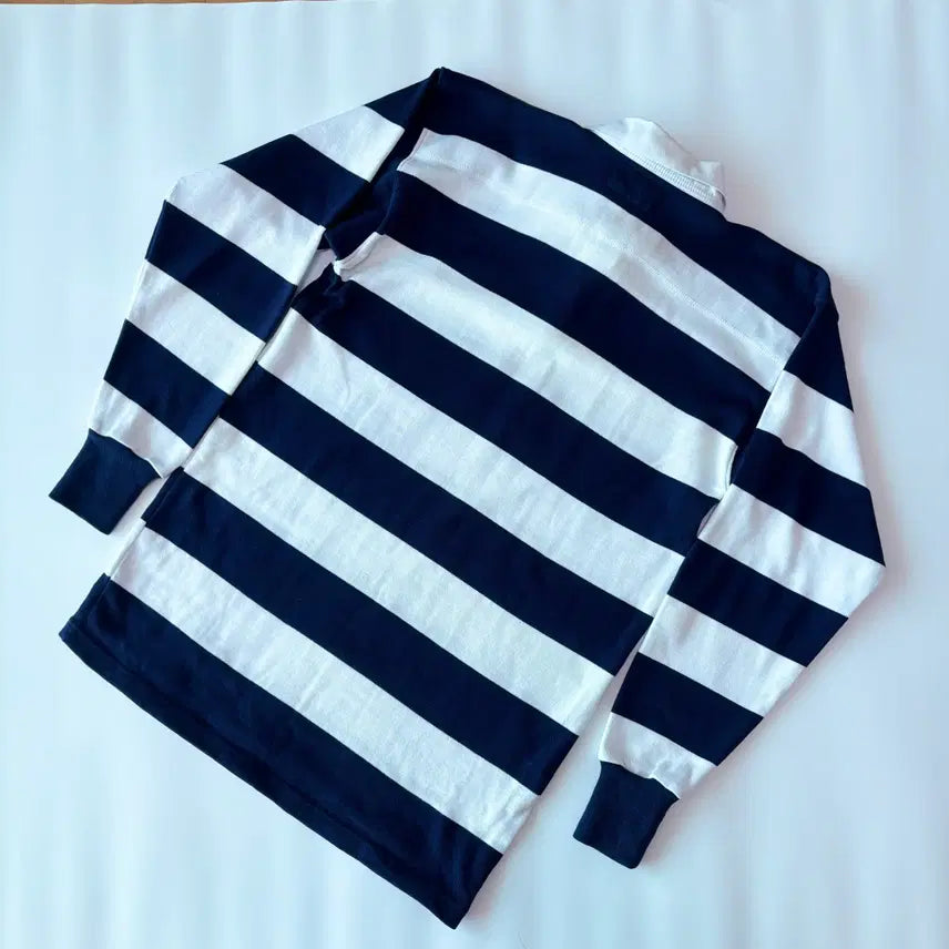 [BUNJANG] Champion White Line Detail Hoodie / 챔피온 화이트 라인 디테일 후드 티셔츠
