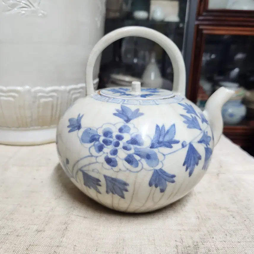 [BUNJANG] Celadon Porcelain Peony Teapot / 청화백자 목단주전자