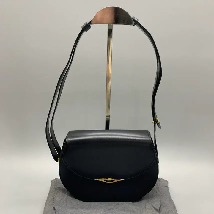 [SOLD OUT] 267000569 까르띠에 사파이어라인 블랙 숄더백