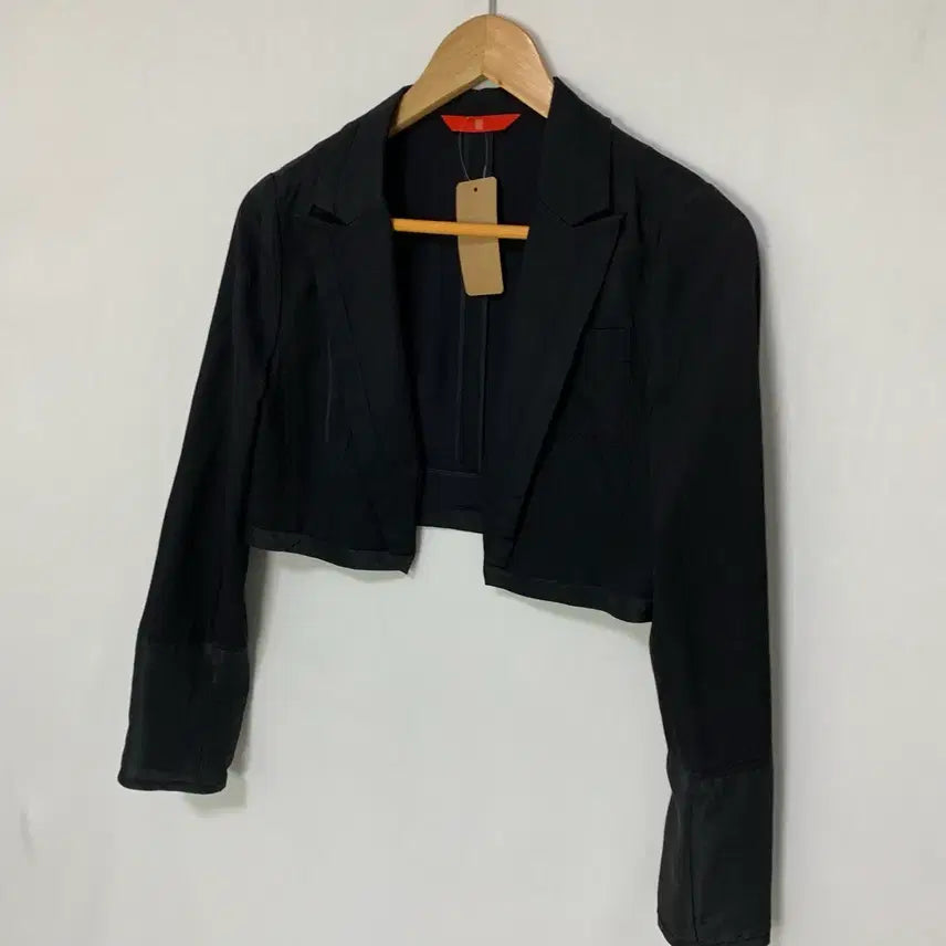 [BUNJANG] KUHO Black Cropped Bolero Jacket / KUHO 구호 블랙 크롭 셔츠 스타일 볼레로 오픈 자켓 긱시크