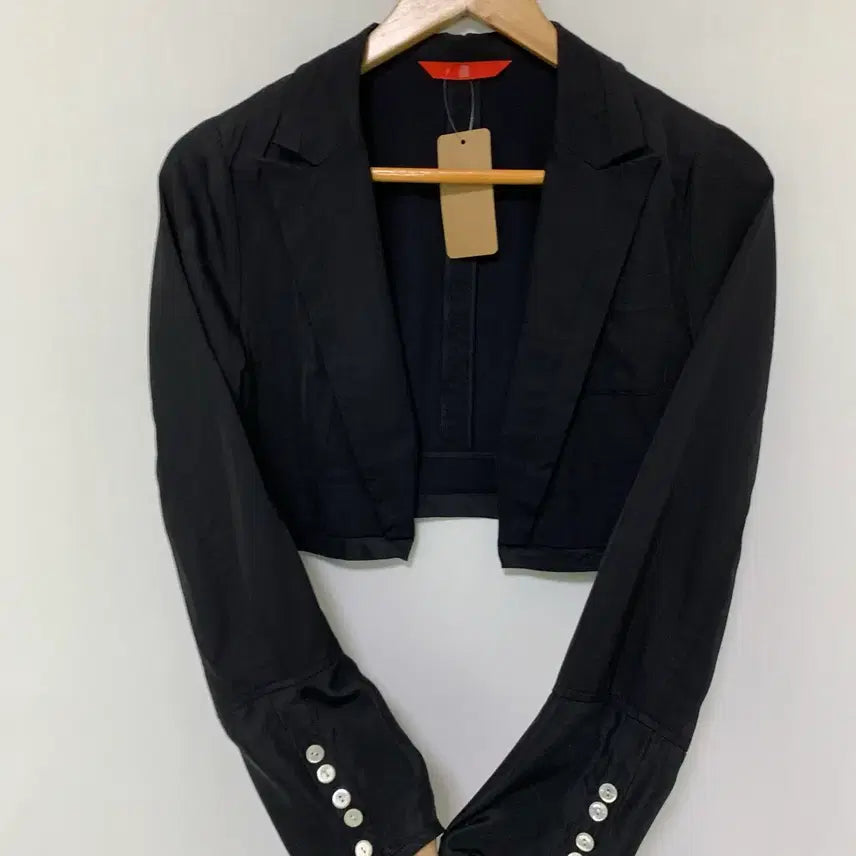 [BUNJANG] KUHO Black Cropped Bolero Jacket / KUHO 구호 블랙 크롭 셔츠 스타일 볼레로 오픈 자켓 긱시크