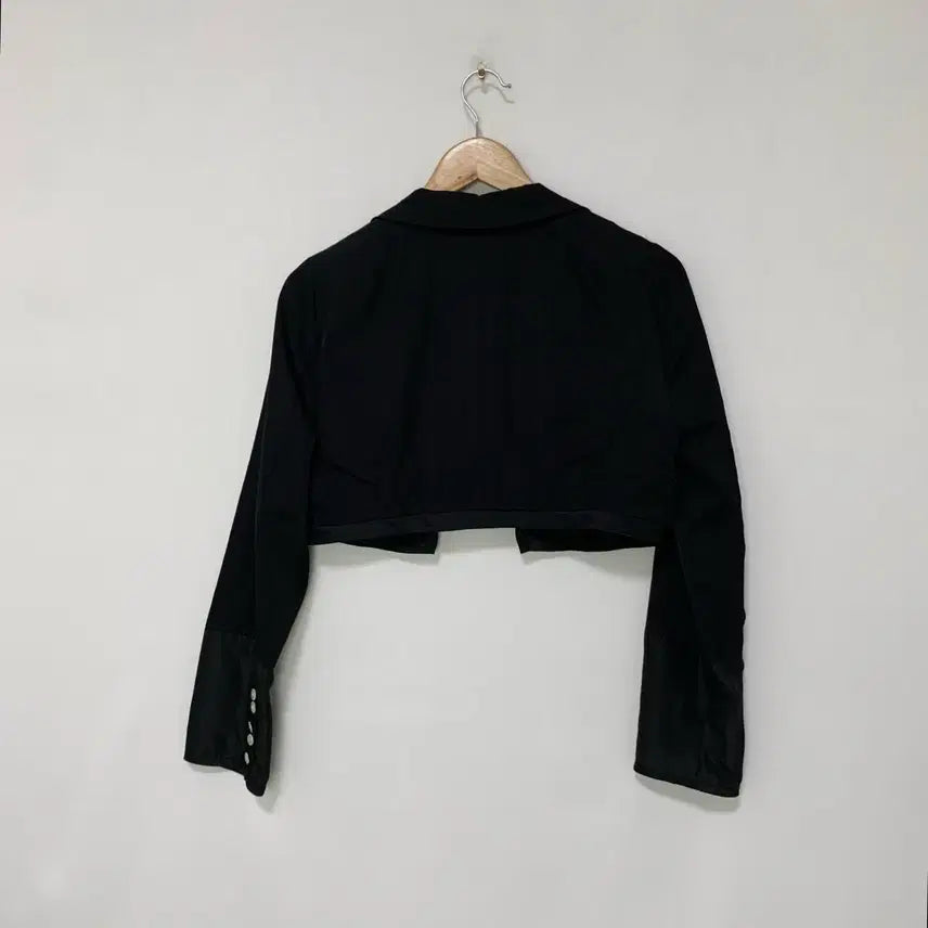 [BUNJANG] KUHO Black Cropped Bolero Jacket / KUHO 구호 블랙 크롭 셔츠 스타일 볼레로 오픈 자켓 긱시크