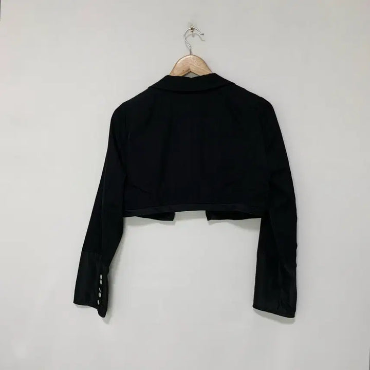[BUNJANG] KUHO Black Cropped Bolero Jacket / KUHO 구호 블랙 크롭 셔츠 스타일 볼레로 오픈 자켓 긱시크