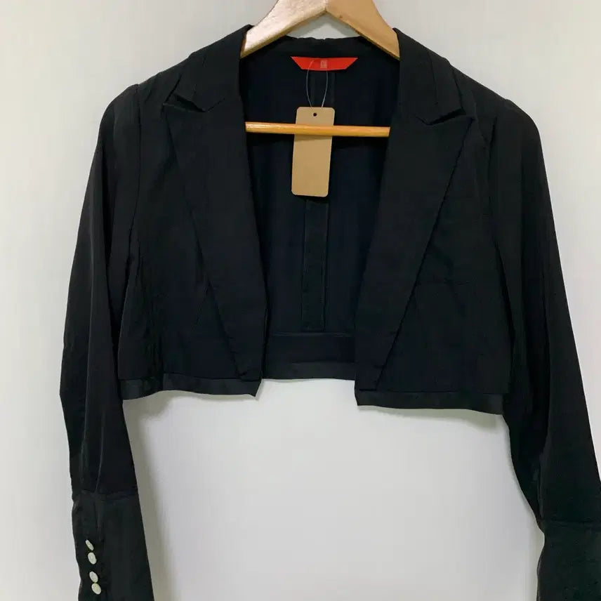 [BUNJANG] KUHO Black Cropped Bolero Jacket / KUHO 구호 블랙 크롭 셔츠 스타일 볼레로 오픈 자켓 긱시크