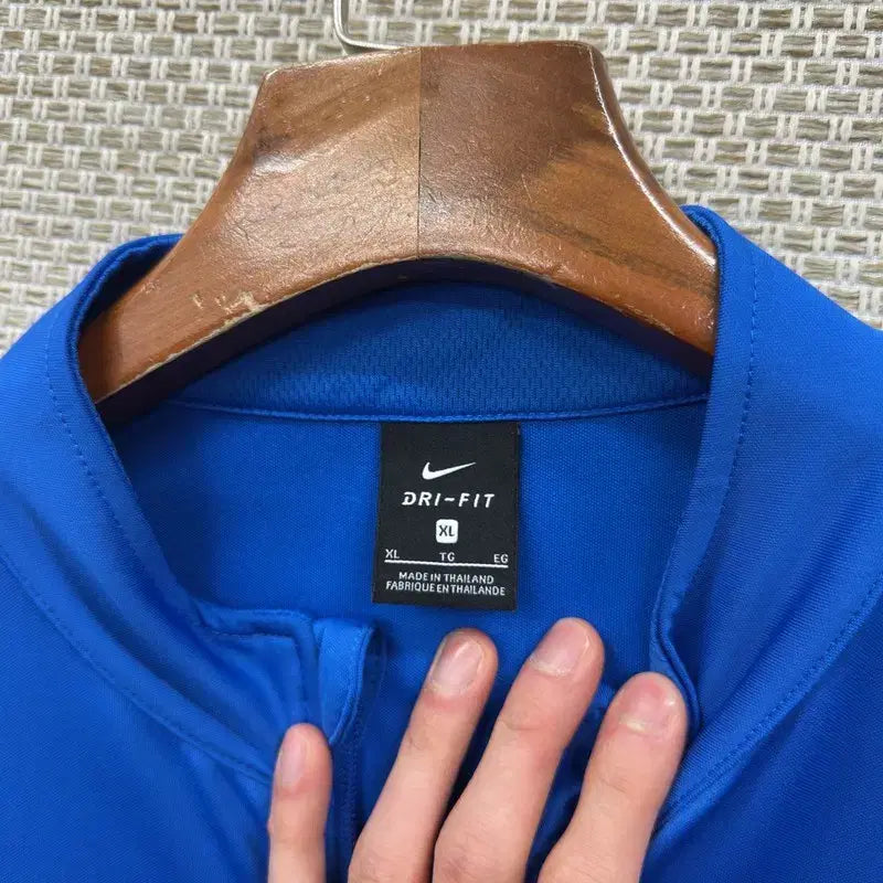 [SOLD OUT] 나이키 자수로고 캐주얼 드라이핏 집업 XL M13291