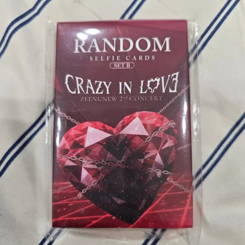[SOLD OUT] ZEENUNEW Crazy In Love 콘서트 랜덤 셀피카드 B