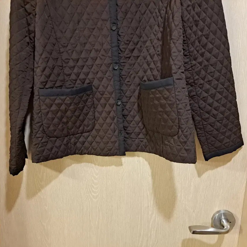 [BUNJANG] Crocodile Brown Quilted Jacket (Size 100) / 크로커다일 브라운 퀼팅 자켓사이즈100