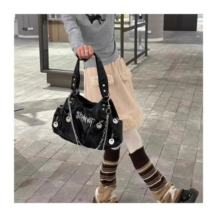 [BUNJANG] Gothic Punk Leather Shoulder Bag / 고딕 펑크 레더 백 자수 체인 장식 블랙 숄더백