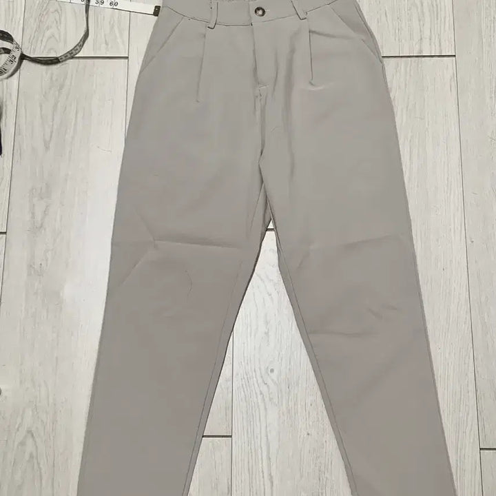 [BUNJANG] Unbranded Khaki Slacks / 연카키 슬랙스 m