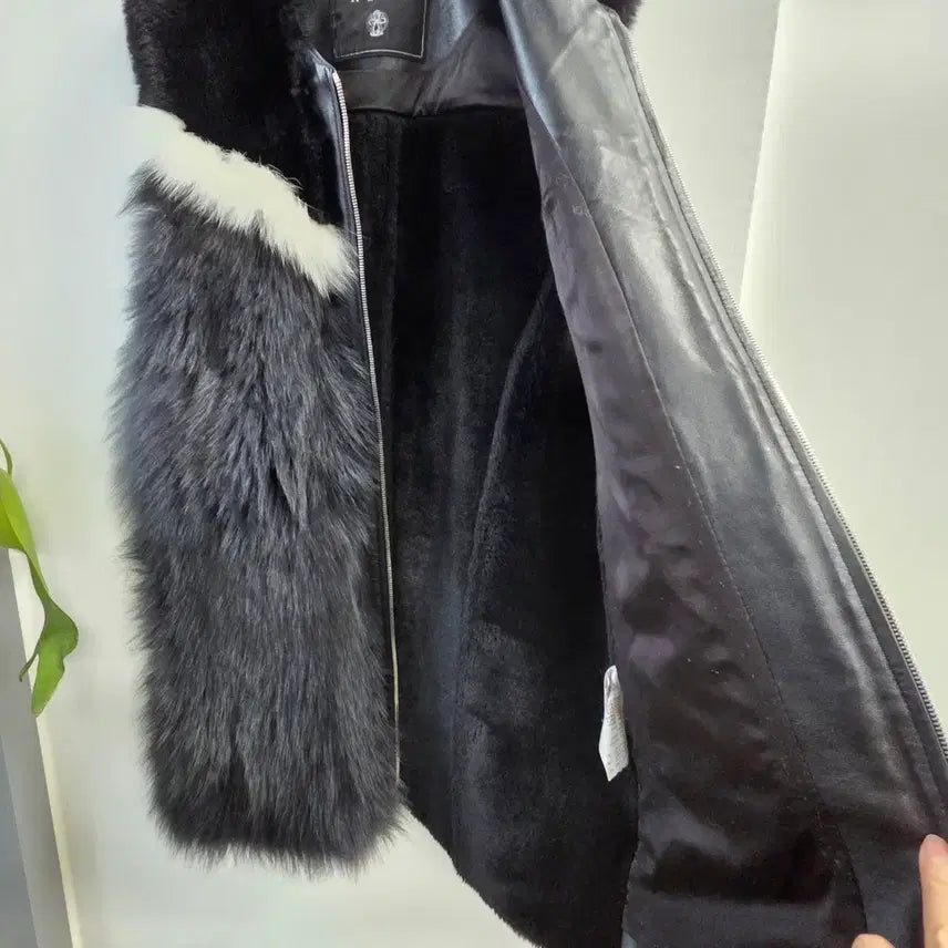 [BUNJANG] It MICHAA Fox Fur Leather Vest / 잇미샤 천연모피 폭스 퍼 양가죽 베스트 조끼