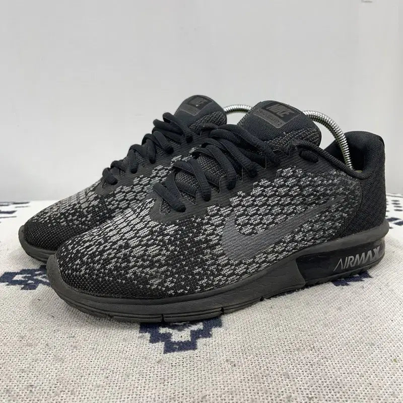 [BUNJANG] Nike Air Max Sequent 2 Sneakers / 나이키 에어맥스 시퀀트 2 운동화 245 E02506